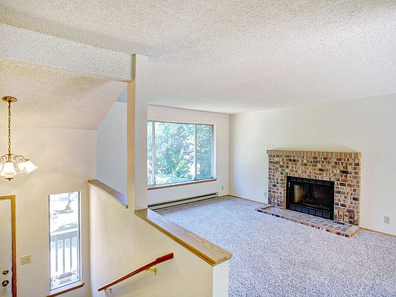 4th image of 6606 163rd Street Ct E
