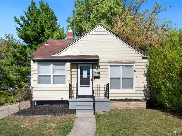 16249 Evergreen Ave, Eastpointe, MI 48021