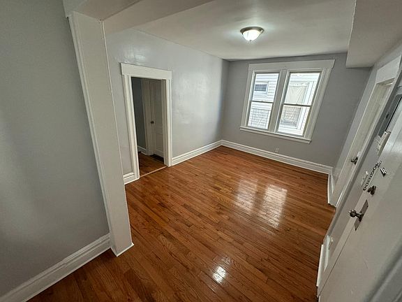 3rd image of 20 Stuyvesant Ave #2A