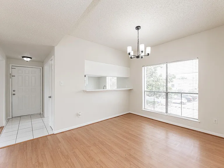 3742 Thistlemont Dr — Photo 19