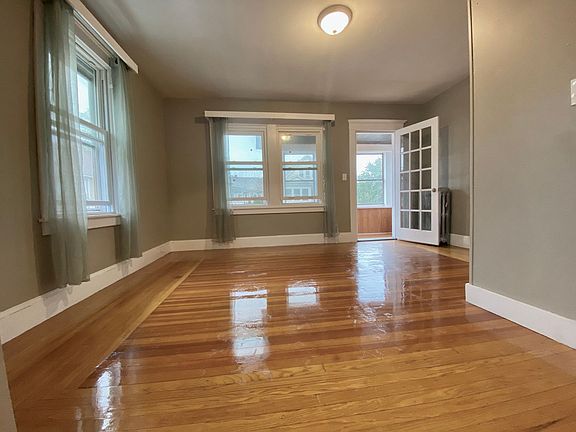 3rd image of 14 Ledyard St