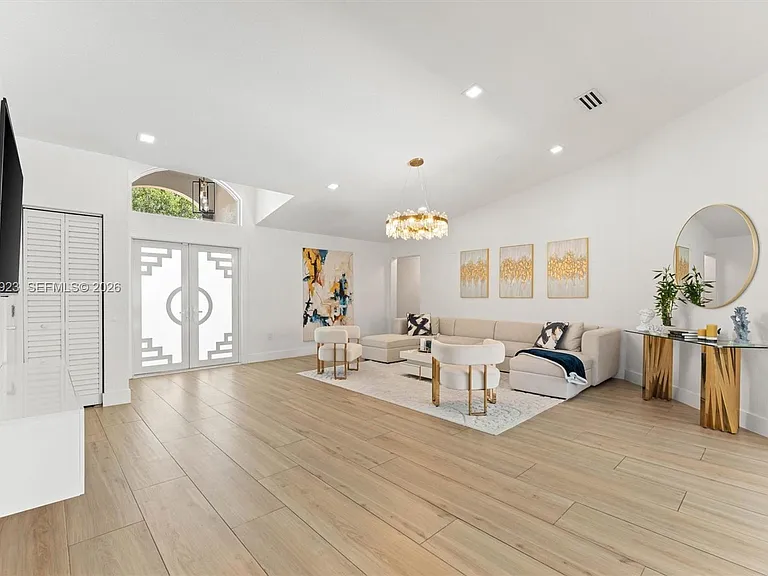 16841 SW 5th Ct — Photo 7