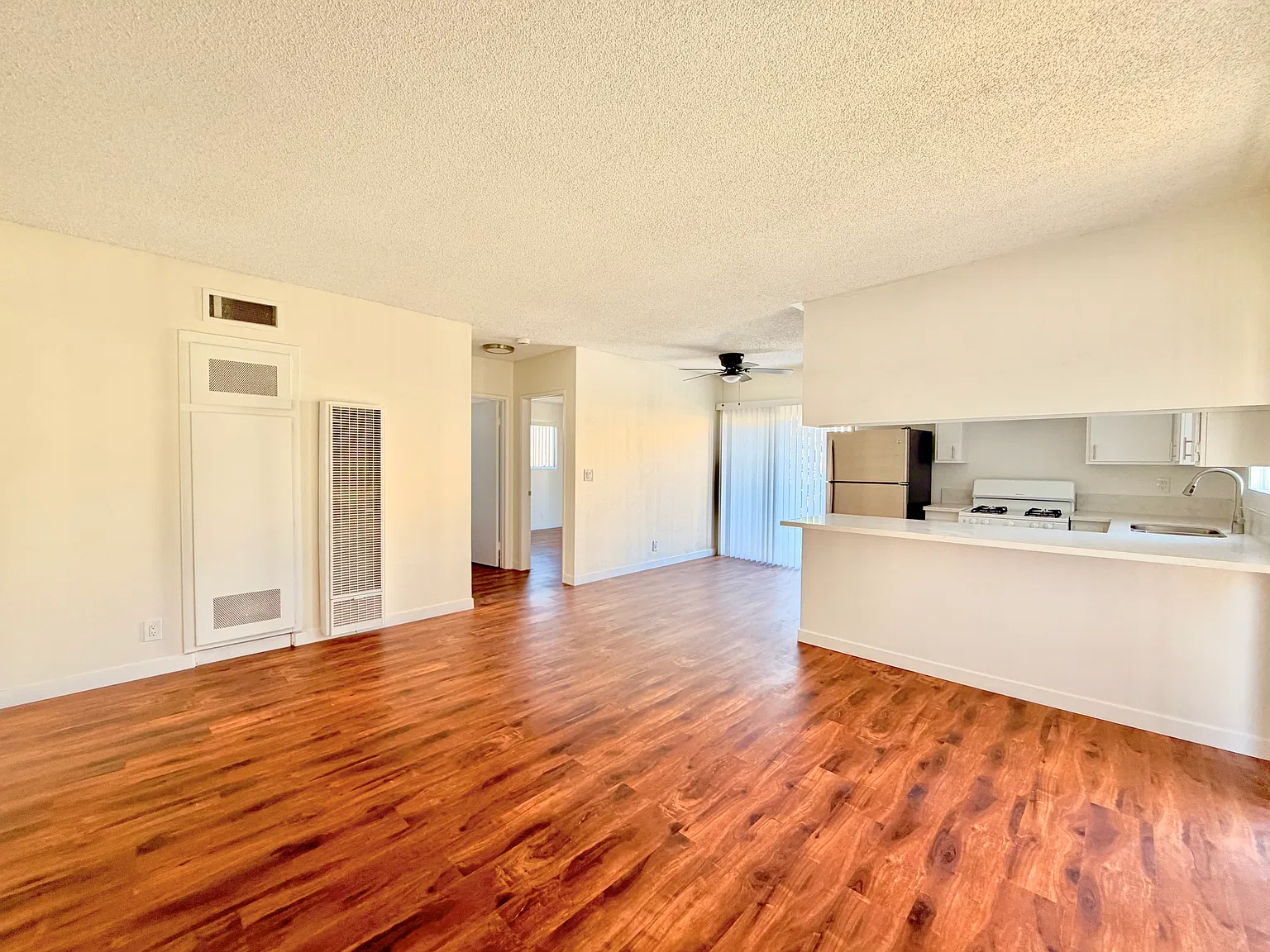2 bed, 762 sqft, $2,500 — Photo 2