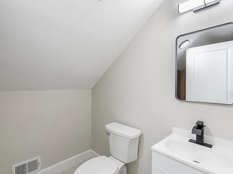 1638 Lexington Ave — Photo 26