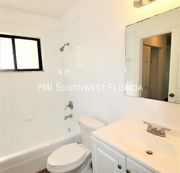 5310 26th St W #1406 — Photo 8