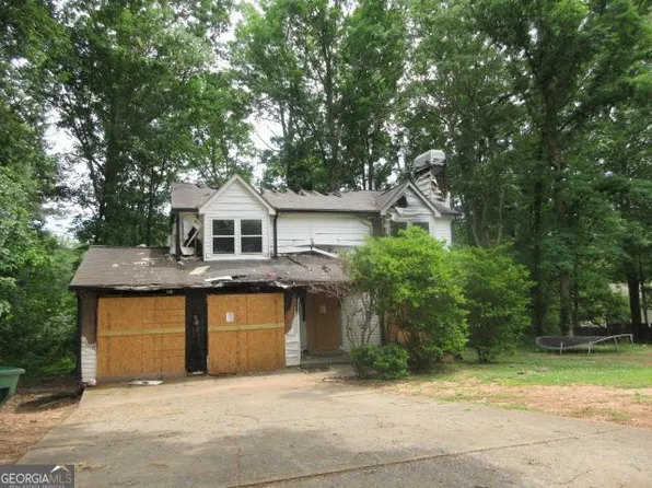 5333 Greenhedge Trl, Stone Mountain, GA 30088
