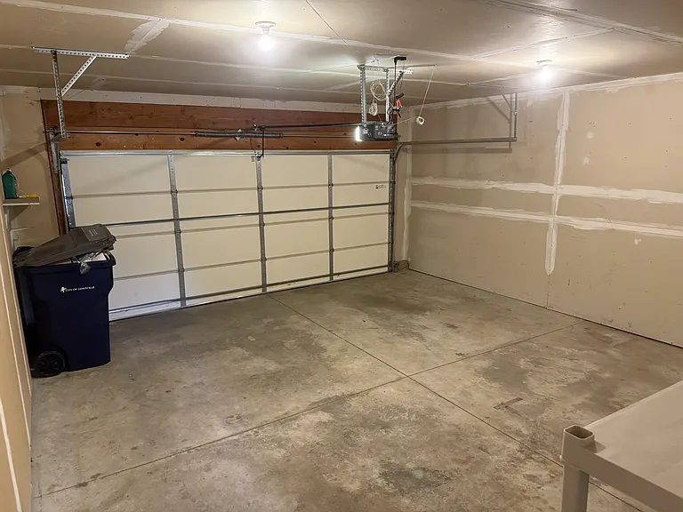 2701-2703 N Wuthering Hills Dr — Photo 10