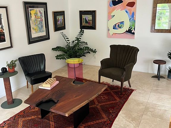 3rd image of 2251 Cloverfield Blvd