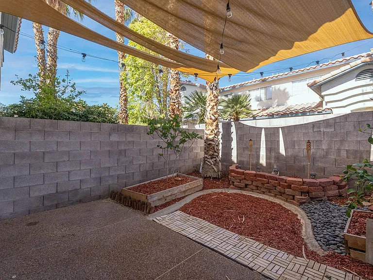 8217 Diamond Star Ct — Photo 30