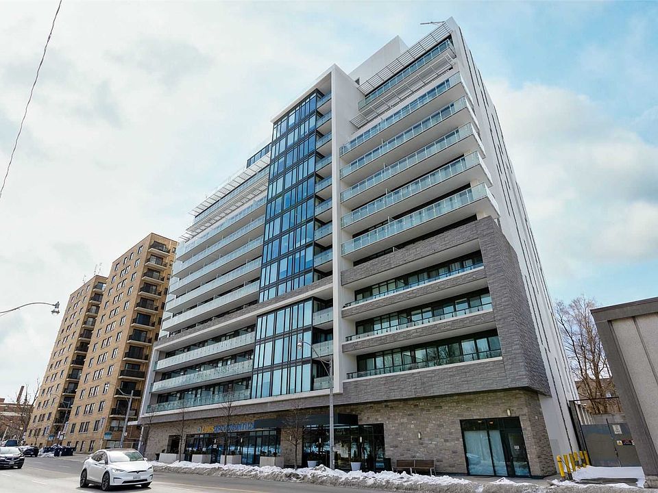 1st image of 3018 Yonge St #311