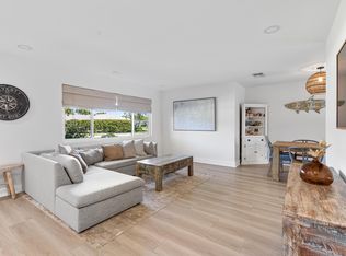 4256 Gardenia Dr, Palm Beach Gardens, FL 33410