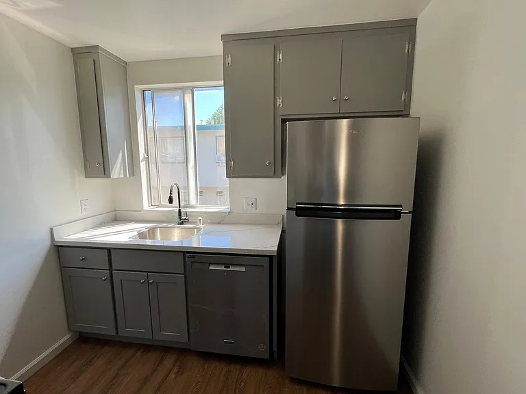 7230 Bark Ln #4 — Photo 2