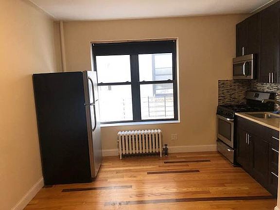 3rd image of 3071 34th St APT 1C