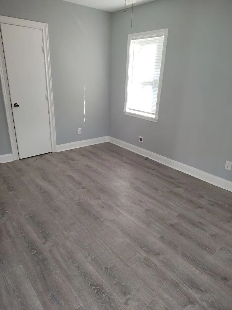 405 Johnson St — Photo 4