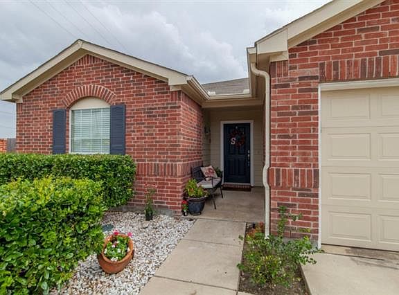 2nd image of 4420 Statesman Ln