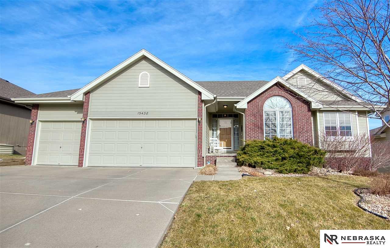 15438 Rosewood St, Omaha, NE 68138 | Zillow