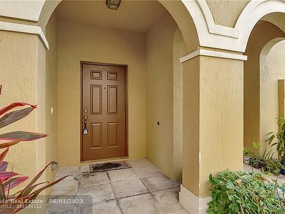 4th image of 8932 SW 18th St #8932