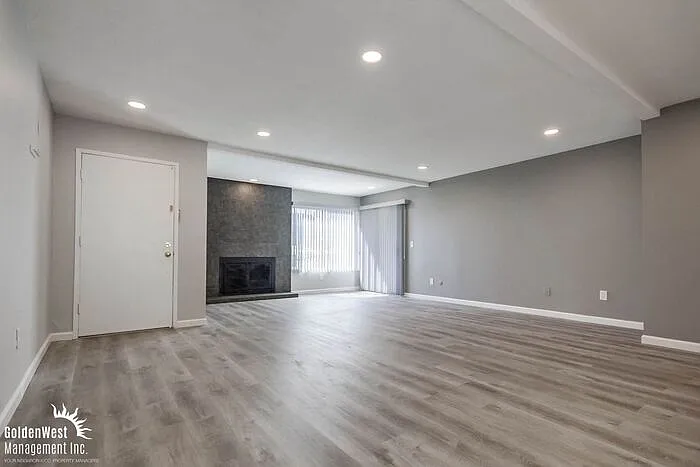 6357 Rancho Mission Rd #5 — Photo 2