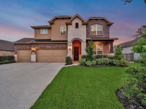 343 S Cadence Hills Loop