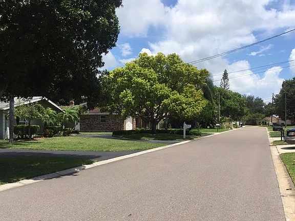 2nd image of 3352 Harbor Lake Dr