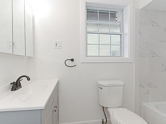 5th image of 65 Kimball Ave