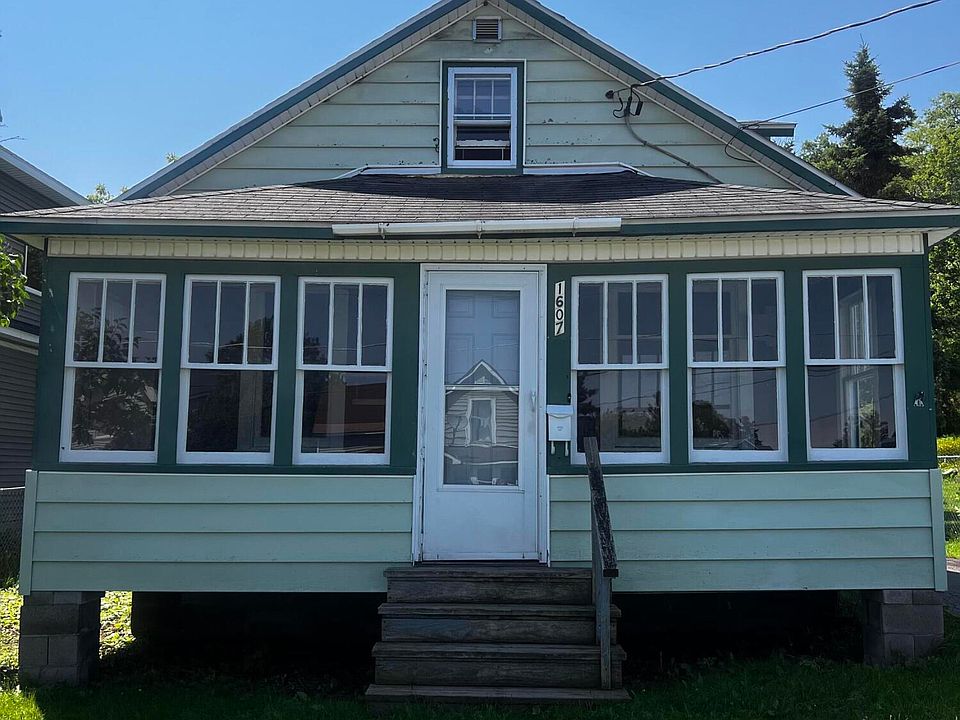 1st image of 1607 W 6th Ave