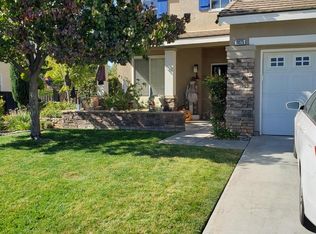 8825 Gumtree Ln, Riverside, CA 92508