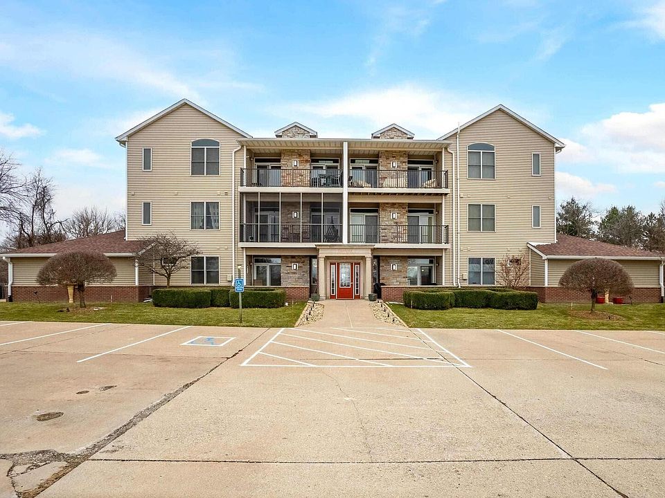 1st image of 1871 Stone Gate Cir Unit 1