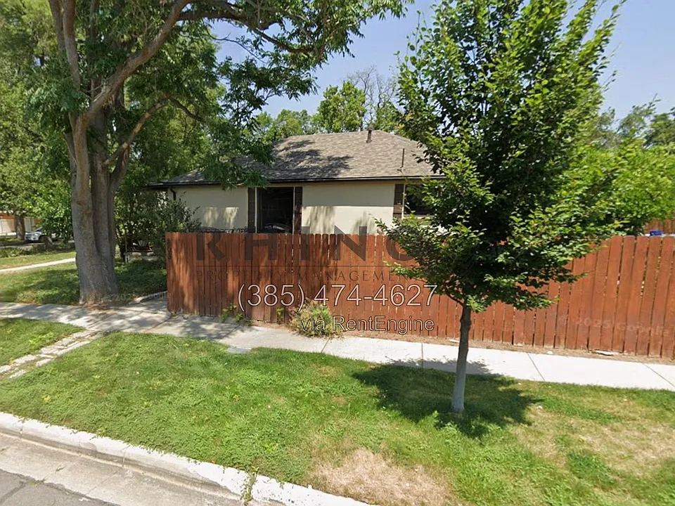 803 E Belmont Ave