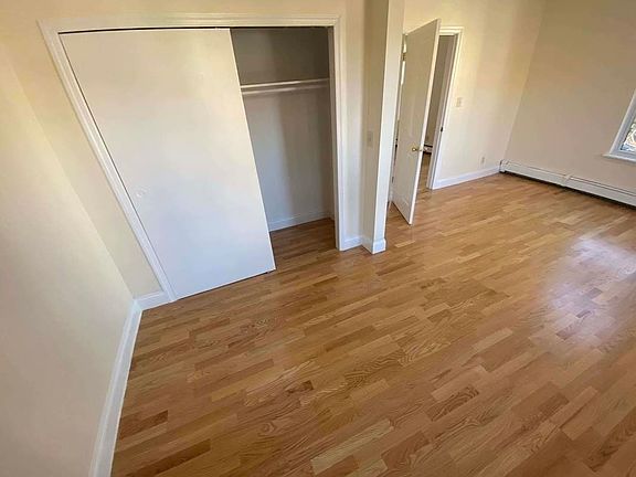 5th image of 35-02 Ditmars Blvd #2L