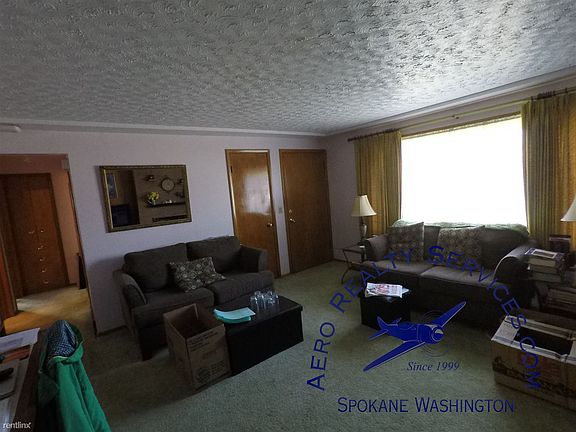 6704NWallLiving