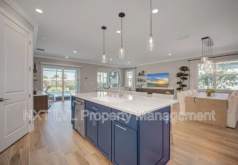 16112 Lakeland Dr — Photo 11