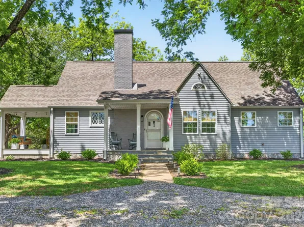 581 Hicks Creek Rd, Troutman, NC 28166