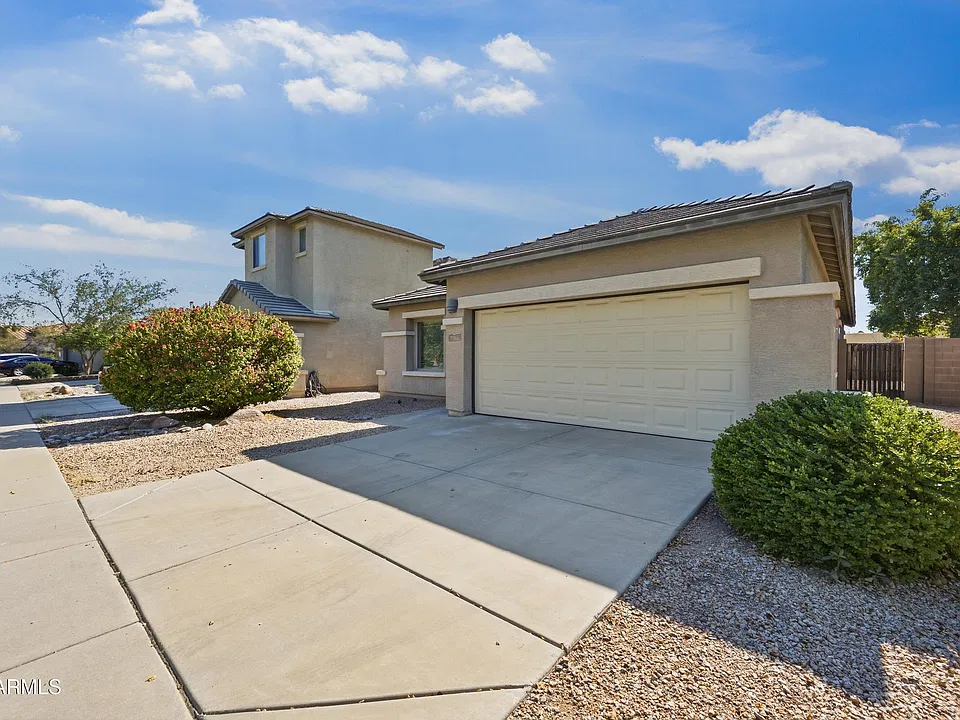 9365 W Milkweed Loop
