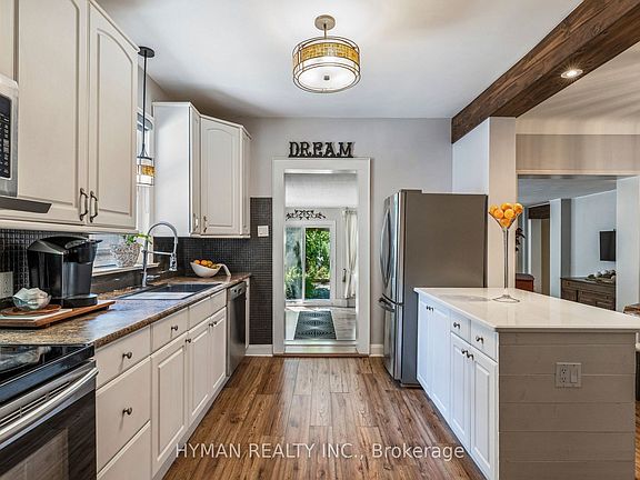 4th image of 242 Russell Ave #240