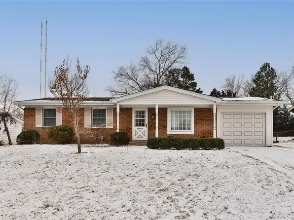 9548 Fantasy Ln, Saint Louis, MO 63126