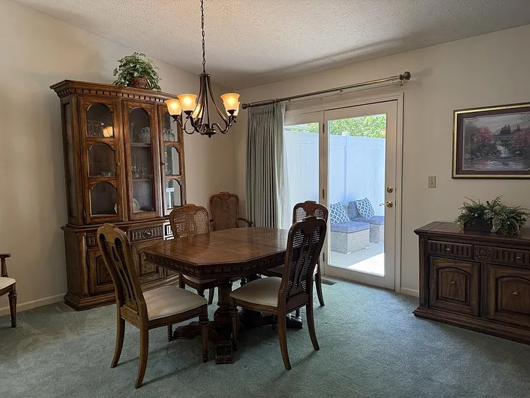 596 Forest Creek Dr — Photo 12