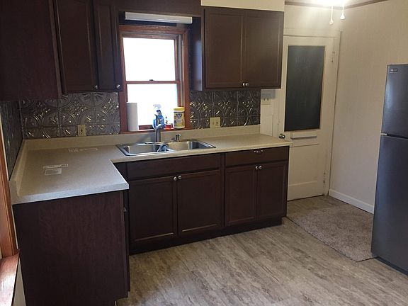 5th image of 1111 Newdale Cir