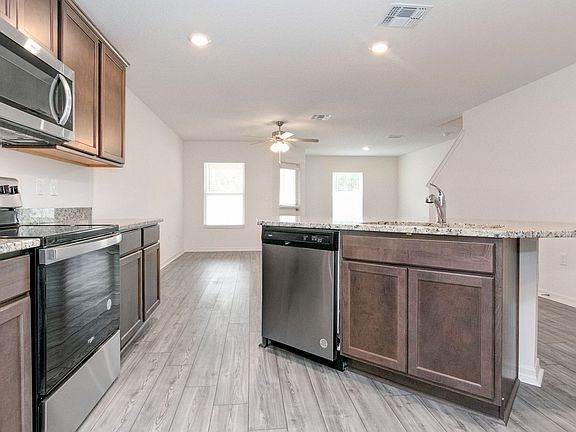 5th image of 1589 Wynford Cir