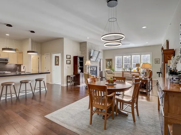 9045 Hawks Reserve Ln Unit 203, Verona, WI 53593