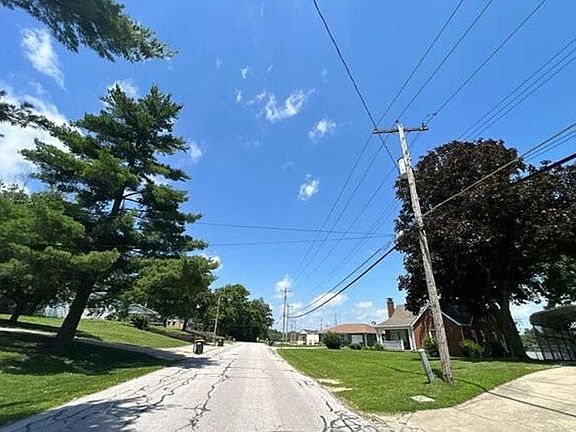 4th image of 1114 Jefferson Rd