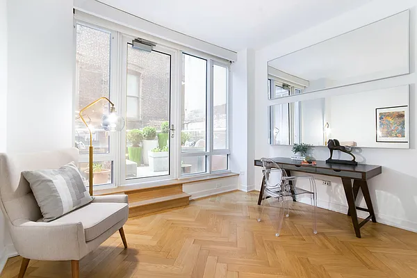 Sold by Compass | media 4