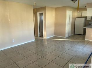 8220 E Houston Rd APT 10, Houston, TX 77028