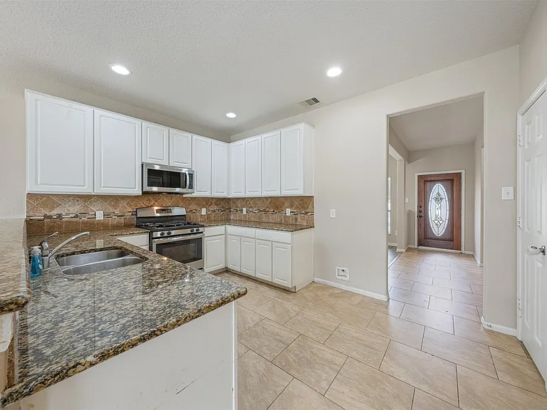 19907 Sloan Ridge Ln — Photo 10