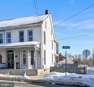 39 S 4th St, Denver, PA, 17517