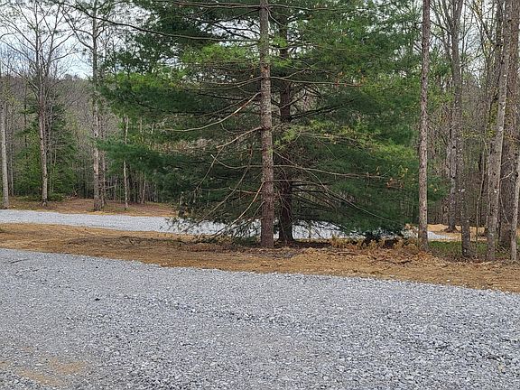 3rd image of 170 Saddle Dr