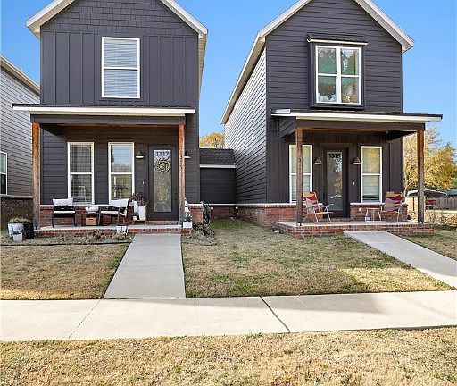 2nd image of 1315 S Duncan Ave #1315