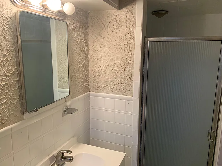 2231 N Roosevelt Ave — Photo 14