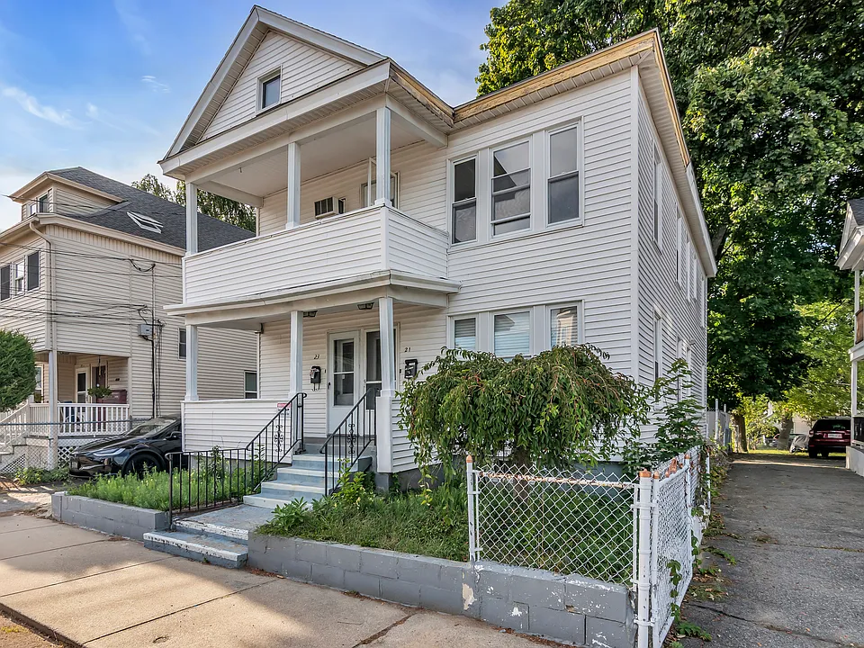 21-23 Lafayette Ave #2