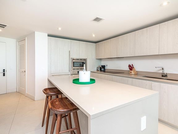 3rd image of 4001 S Ocean Dr #1512